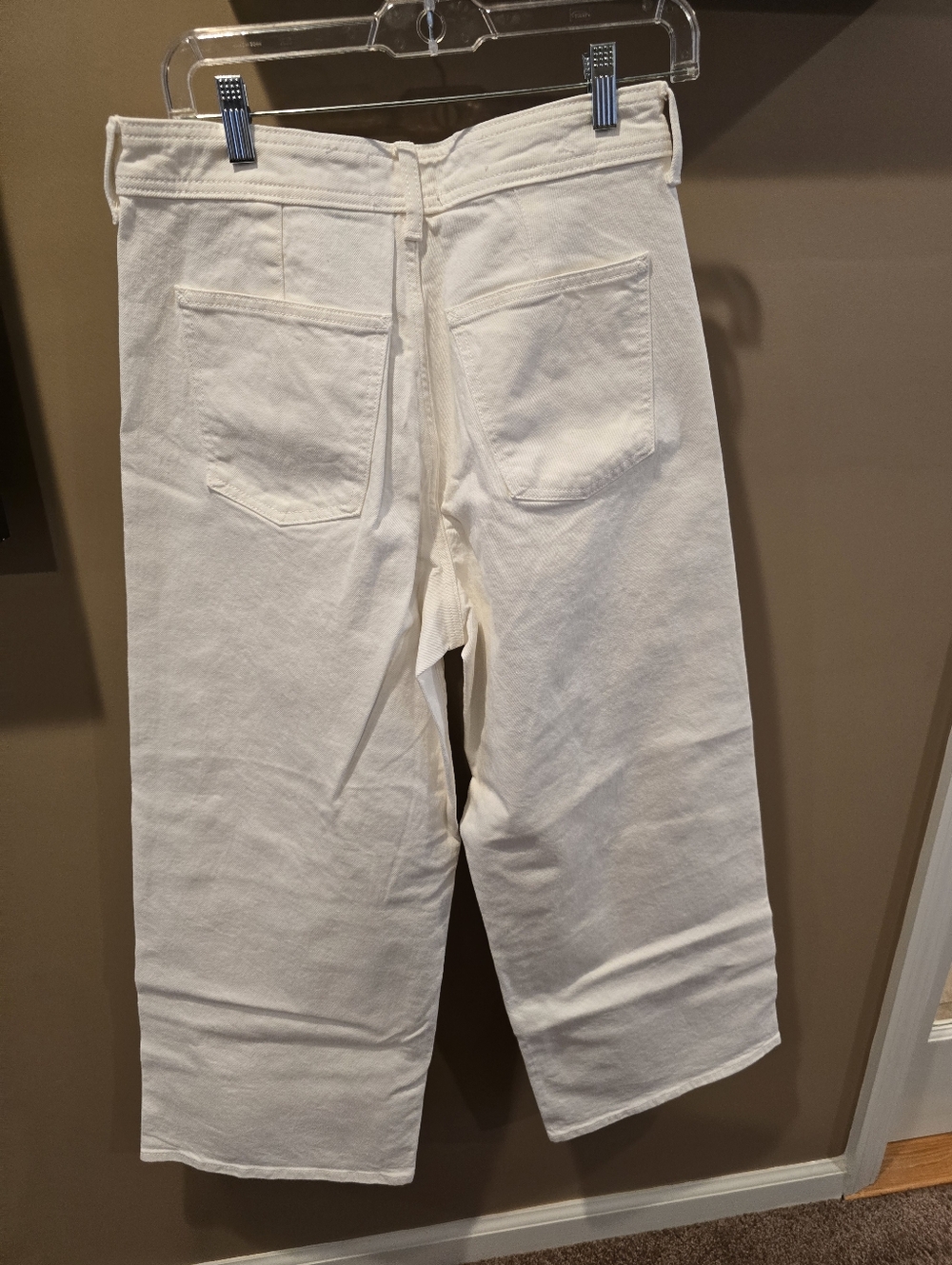 Universal Thread Women's White Sailor Wide Leg Jeans. Size 10. - Picture 4 of 6